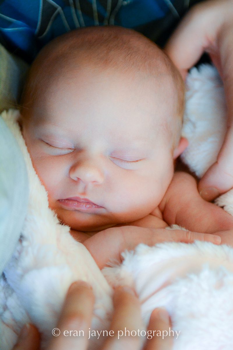 newborn lifestyle photography