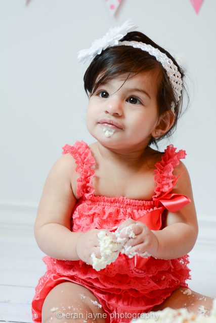 Tsawwassen cake smash photographer