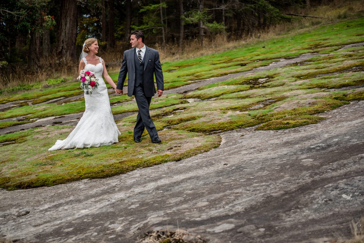 Gulf Island wedding photographer
