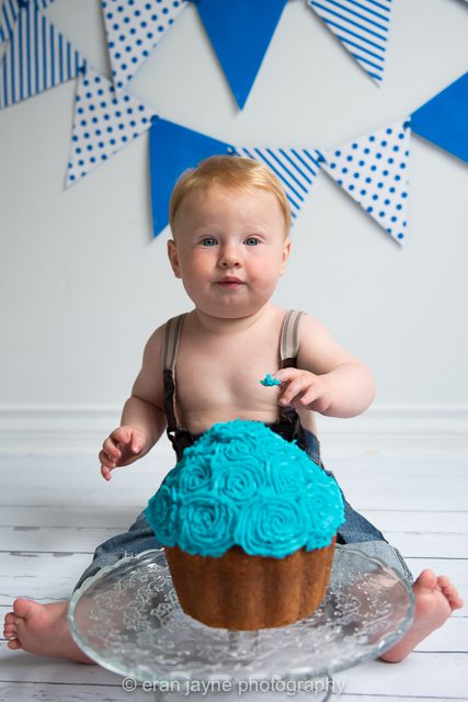 Tsawwassen cake smash photographer