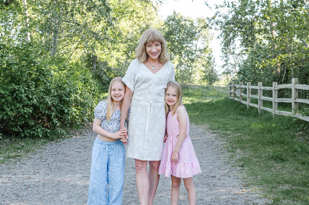 Spring family photo outfits